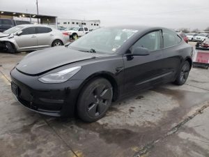 TESLA MODEL 3 2023