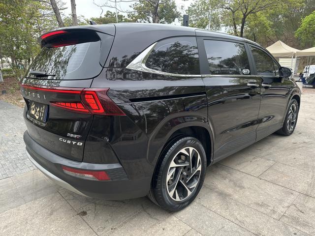Hyundai Custo 380TGDi 2021