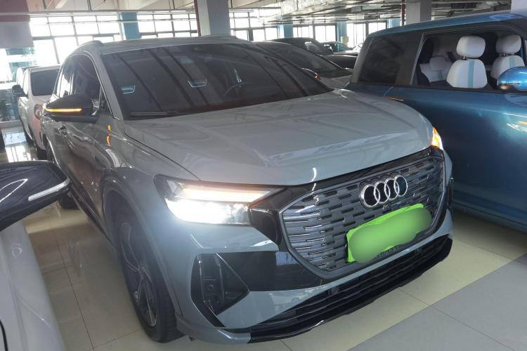 AUDI Q4 E-TRON 2023