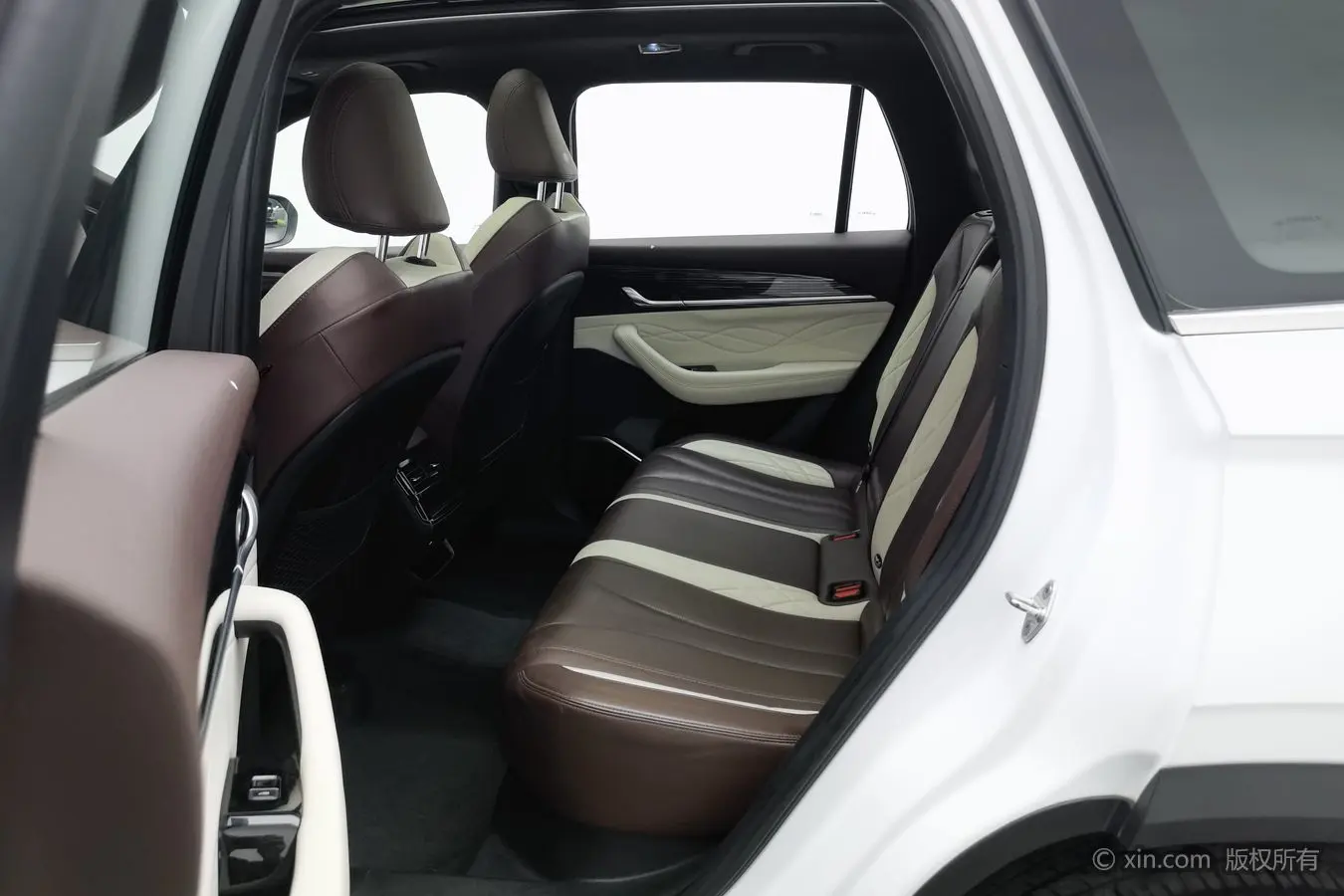 Geely Xingyue L 2021