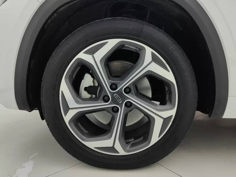 Geely Monjaro 2021
