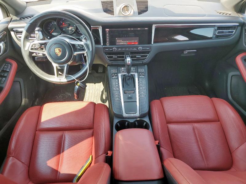 PORSCHE MACAN 2021