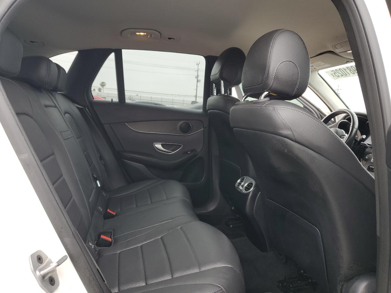 MERCEDES-BENZ GLC 300 2022