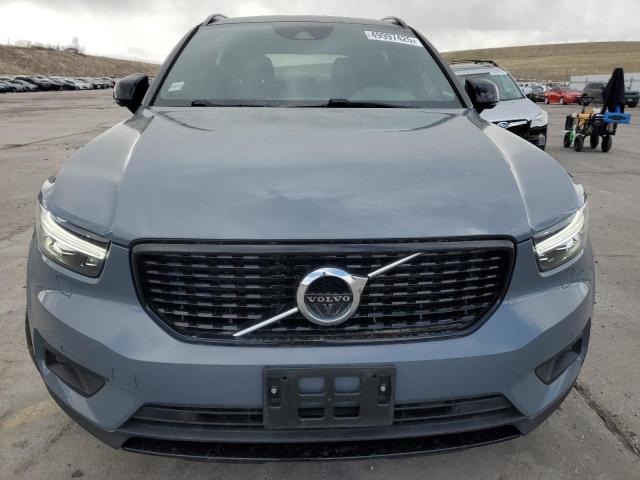 VOLVO XC40 T5 R-DESIGN 2022