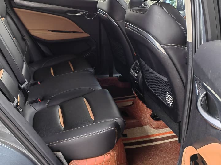 Geely Tugella 300T 2019