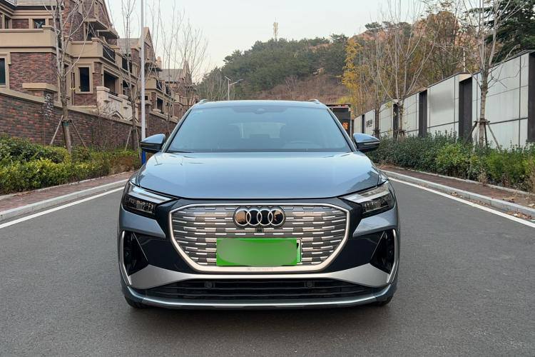 AUDI Q4 E-TRON 2023