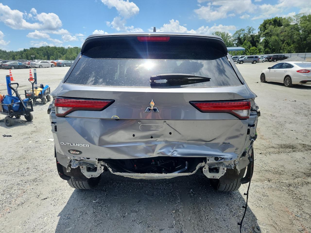 MITSUBISHI OUTLANDER SE 2023