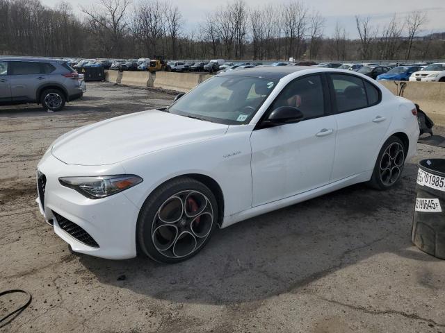 ALFA ROMEO GIULIA SUPER 2022