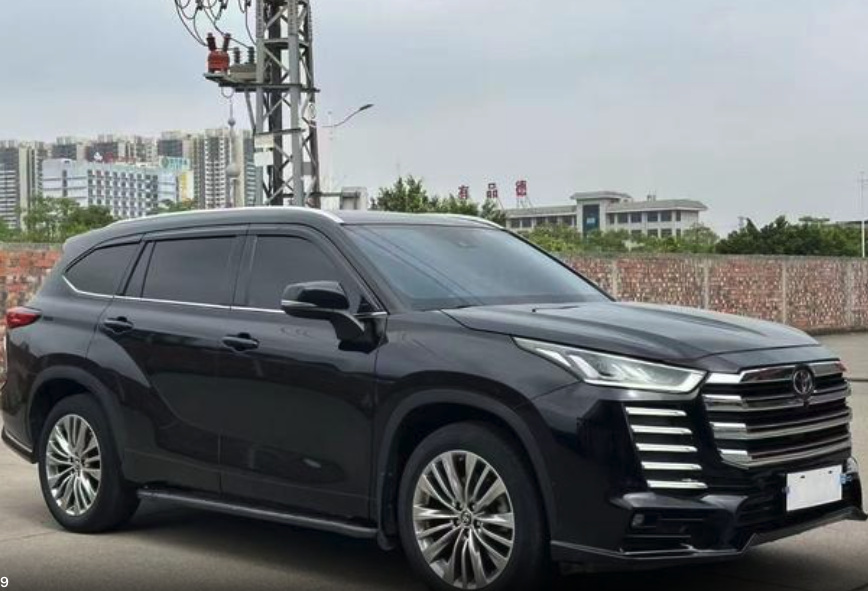 TOYOTA HIGHLANDER 380T Premium Edition 2022
