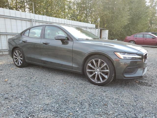 VOLVO S60 T5 MOMENTUM 2020