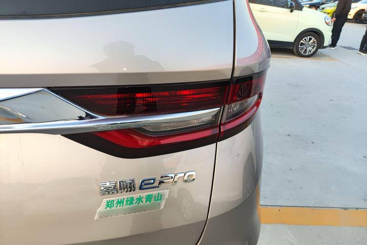 Geely Jiaji 2021