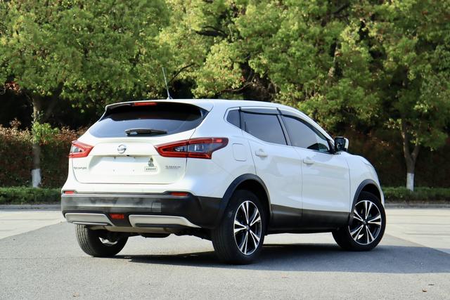 NISSAN Qashqai 2021