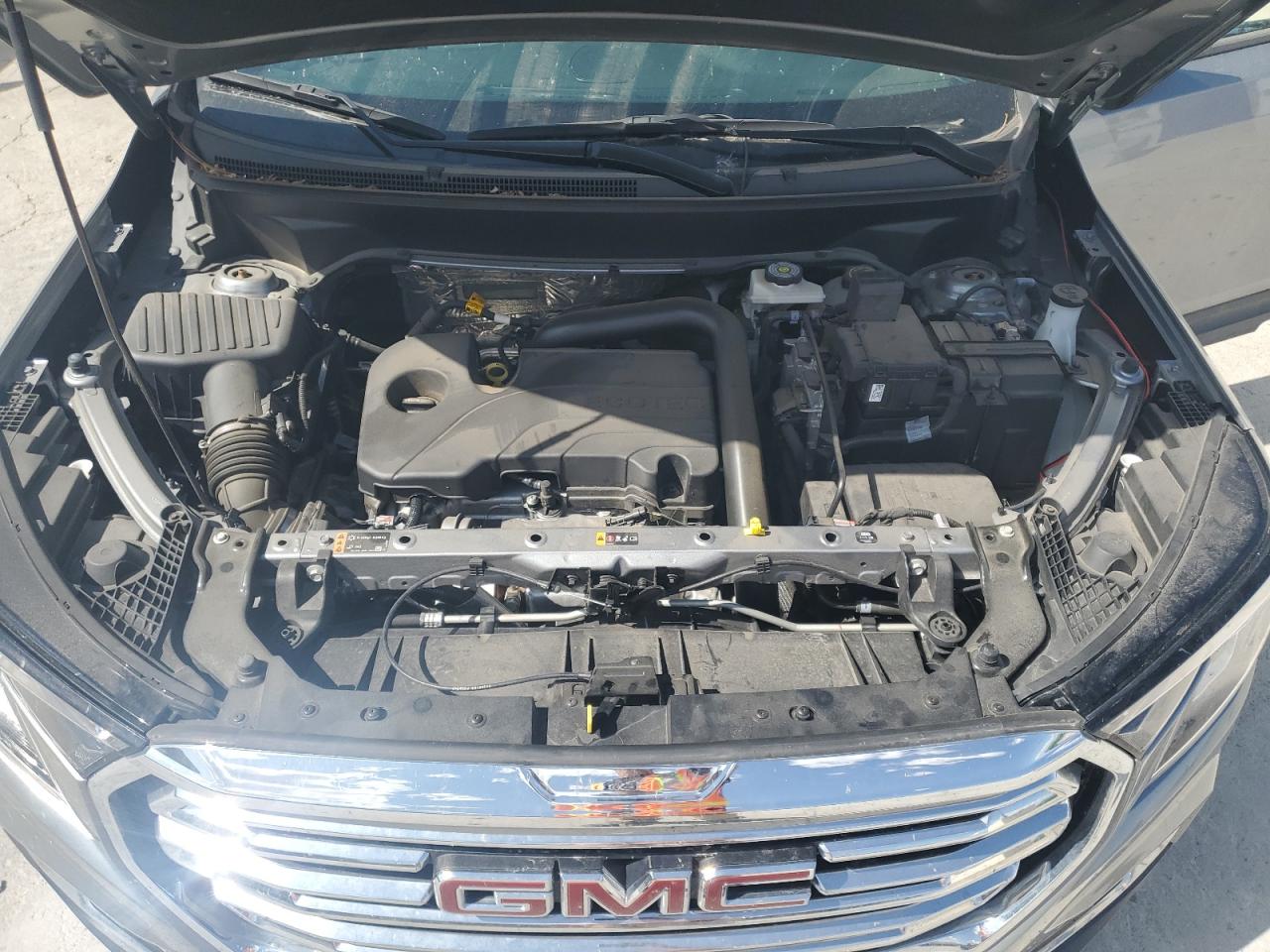 GMC TERRAIN SLT 2023
