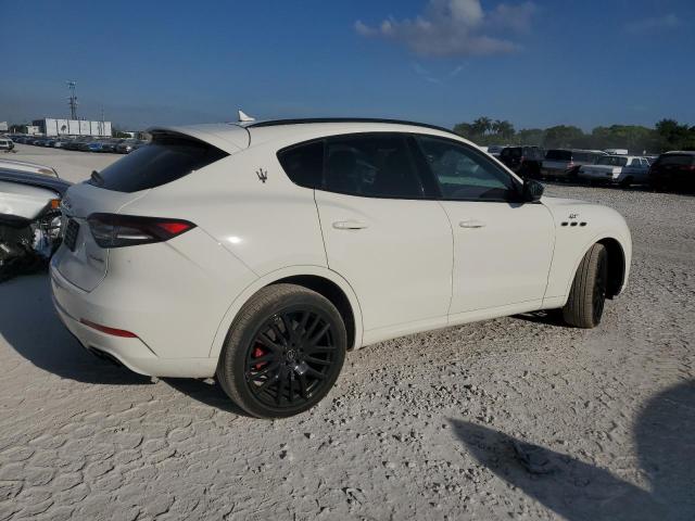 MASERATI LEVANTE BASE 2021