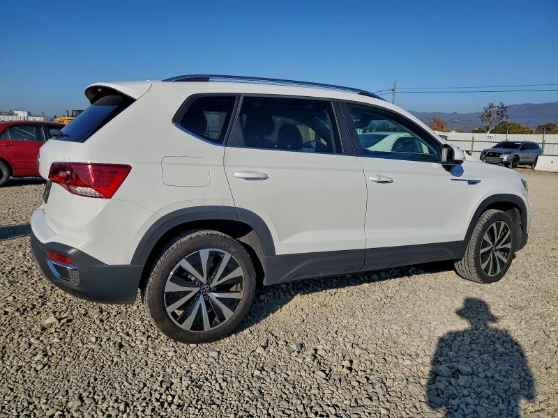 VOLKSWAGEN TAOS SE 2023