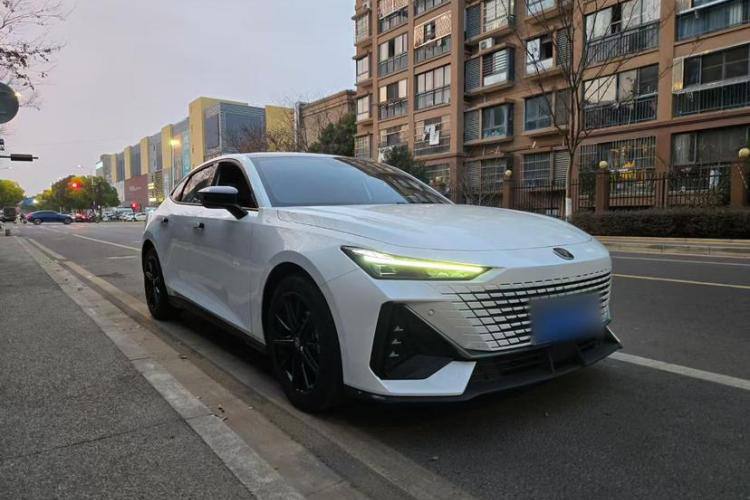 Changan UNI-V 2022