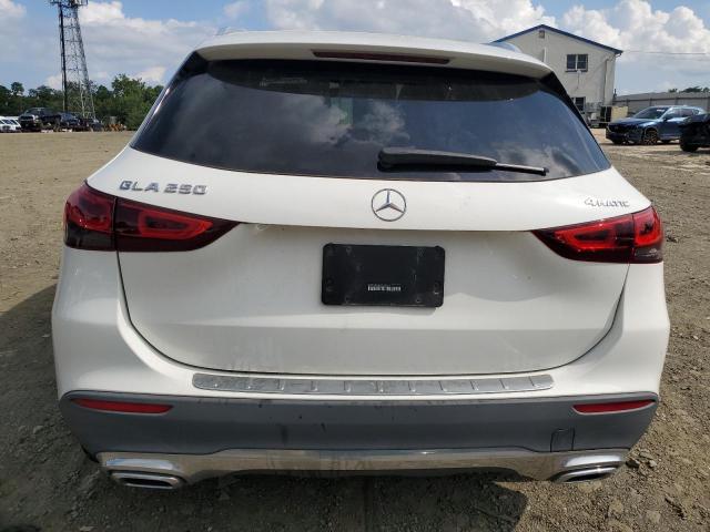 MERCEDES-BENZ GLA 250 4MATIC 2021