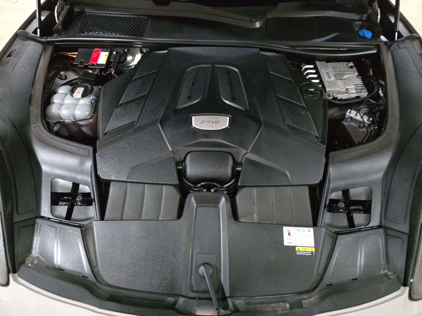 PORSCHE CAYENNE S COUPE 2022