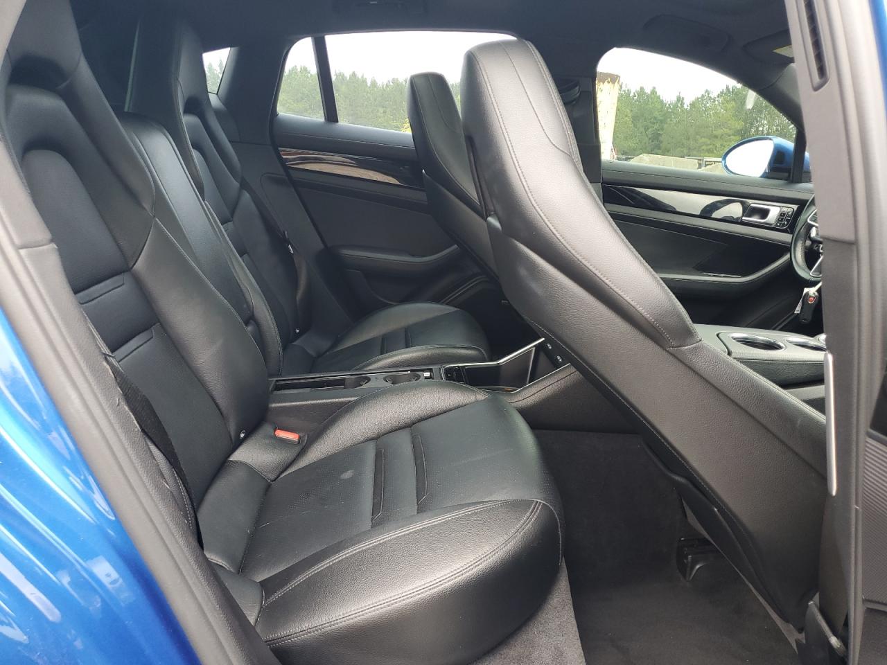 PORSCHE PANAMERA 4 2018