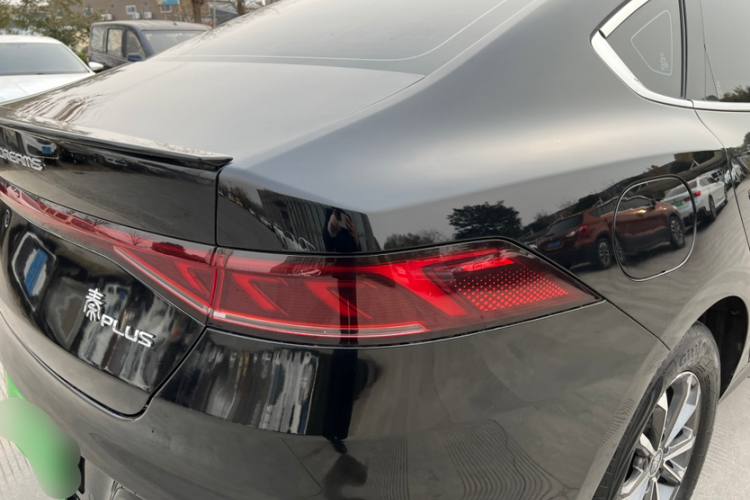 BYD Qin PLUS Champion Edition DM-i 55KM Leading Model 2023