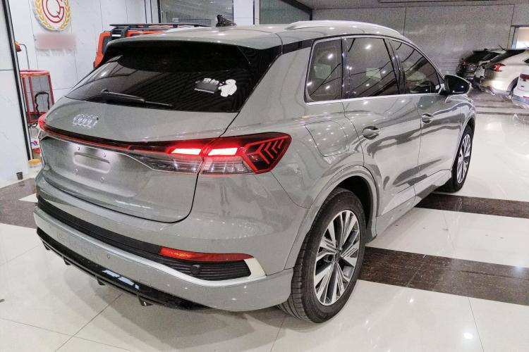 AUDI Q4 E-TRON 2023