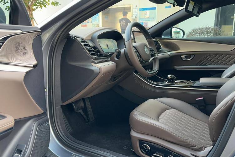 BYD Han EV 2022