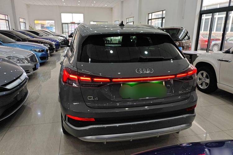 AUDI Q4 E-TRON Creative Edition 2022