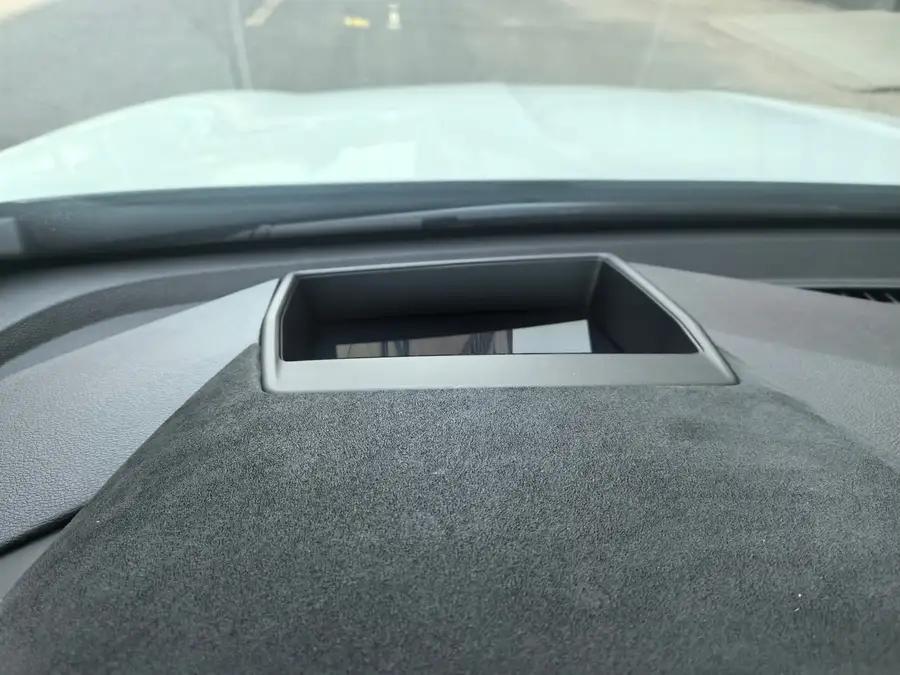 Geely Tugella 2021
