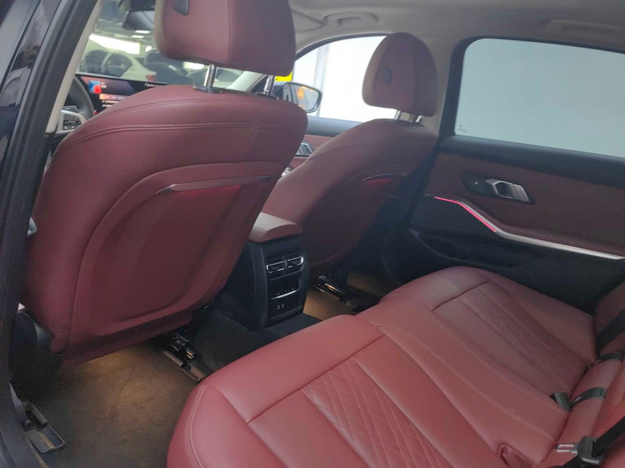 BMW i3 eDrive40L 2024