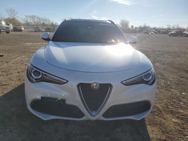 ALFA ROMEO STELVIO TI SPORT 2017