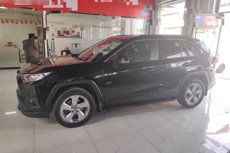 TOYOTA RAV4 2020