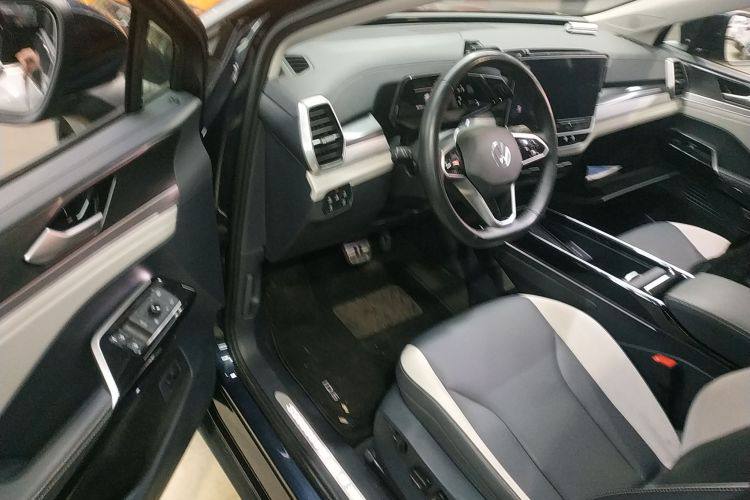 VOLKSWAGEN ID6 CROZZ 2022
