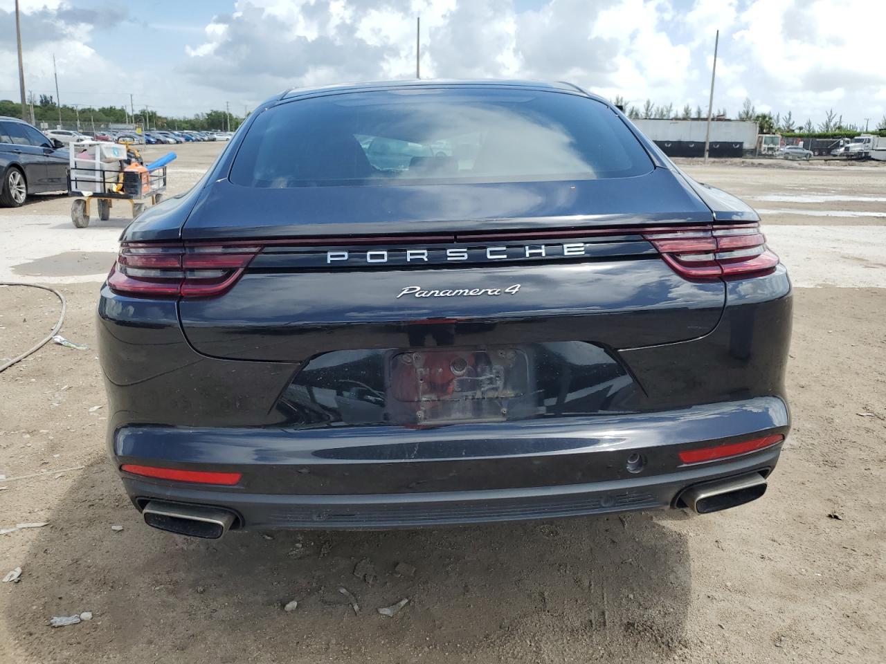 PORSCHE PANAMERA BASE 2019