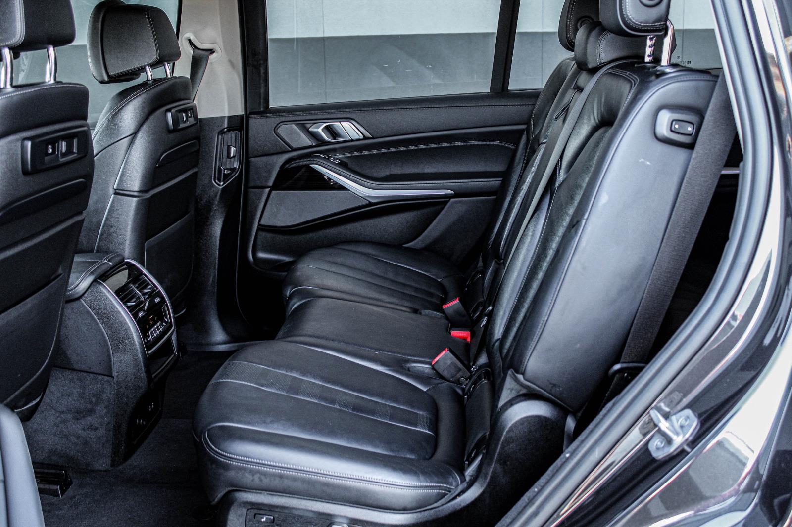 BMW X7 Sports Activity Vehicle xDrive40i 2021