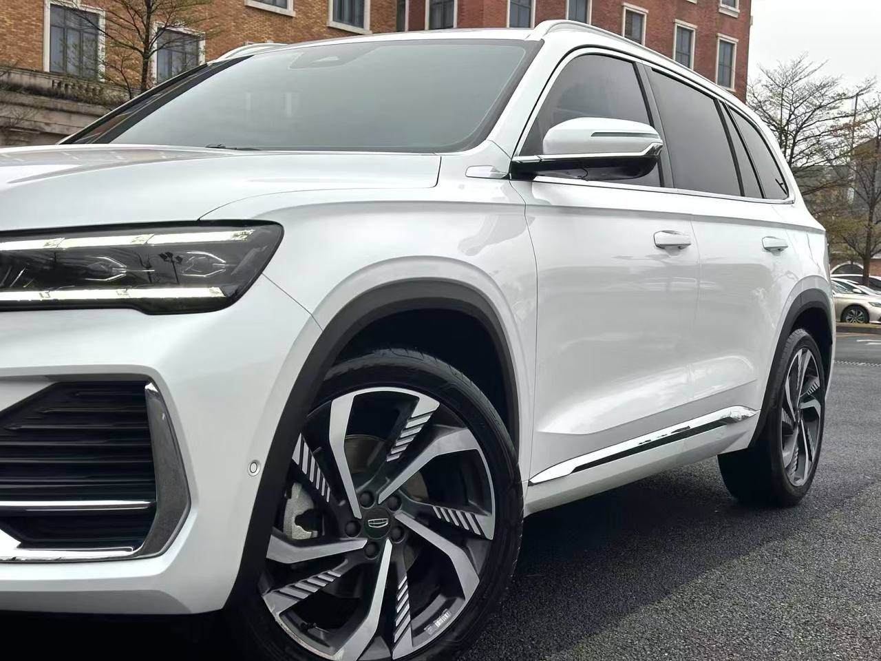 Geely Monjaro 2021