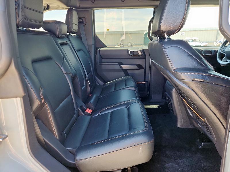 FORD BRONCO BADLANDS 2024