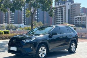 TOYOTA RAV4 2021