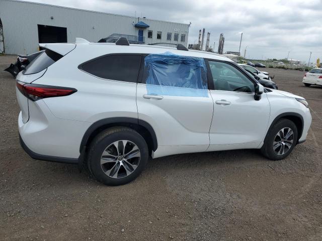 TOYOTA HIGHLANDER XLE 2022