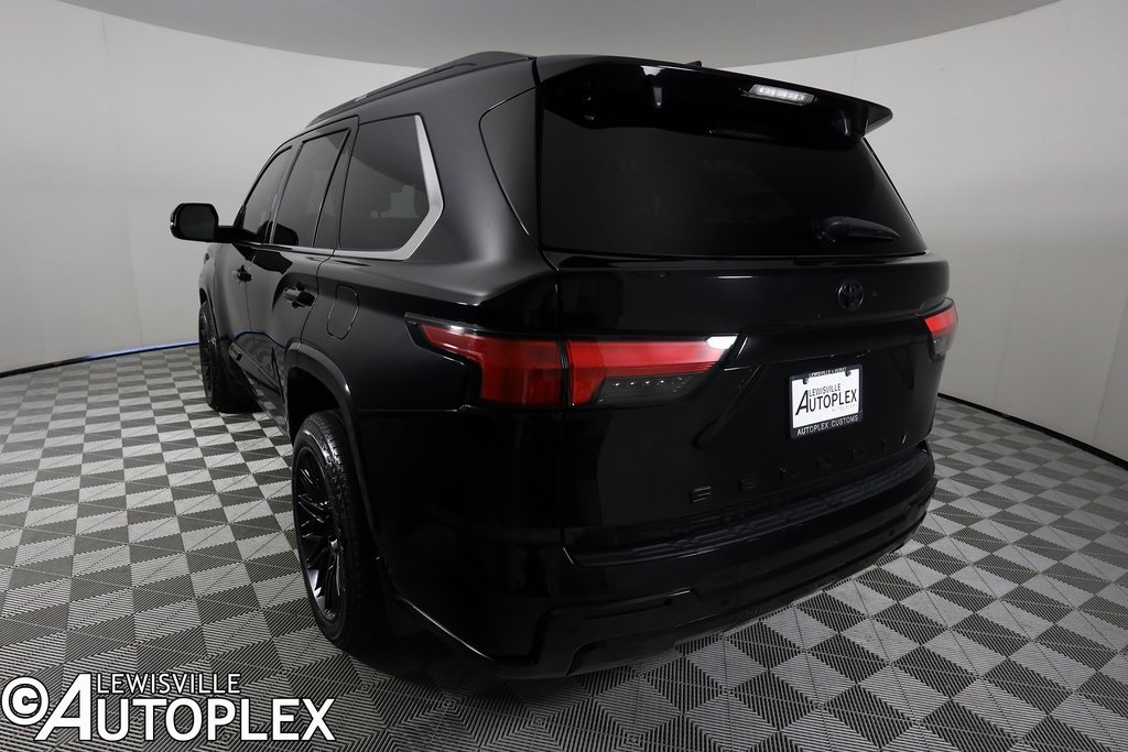 Toyota Sequoia Capstone 2023