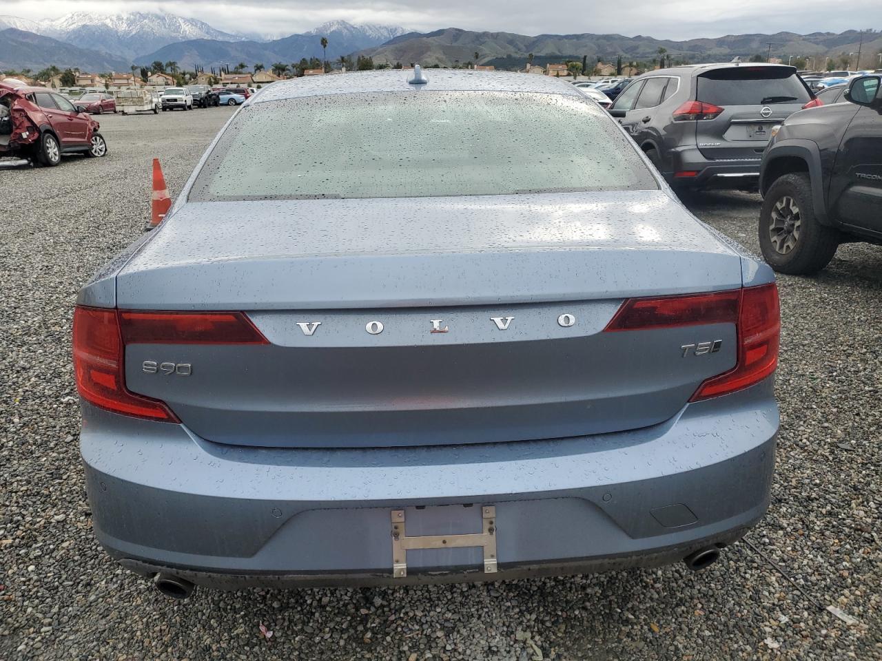 VOLVO S90 T5 MOMENTUM 2018