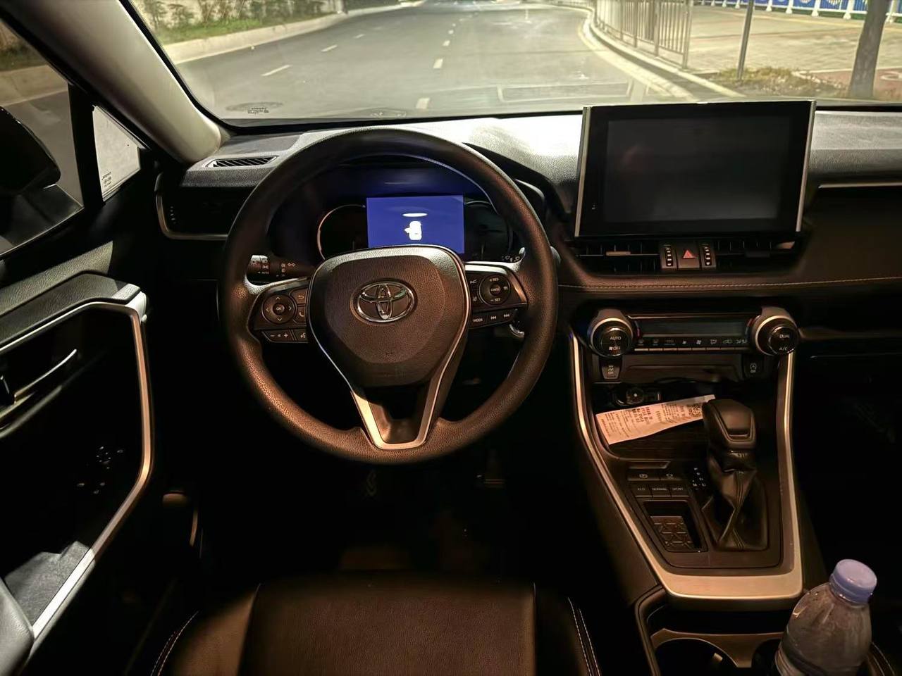 TOYOTA RAV4 2021