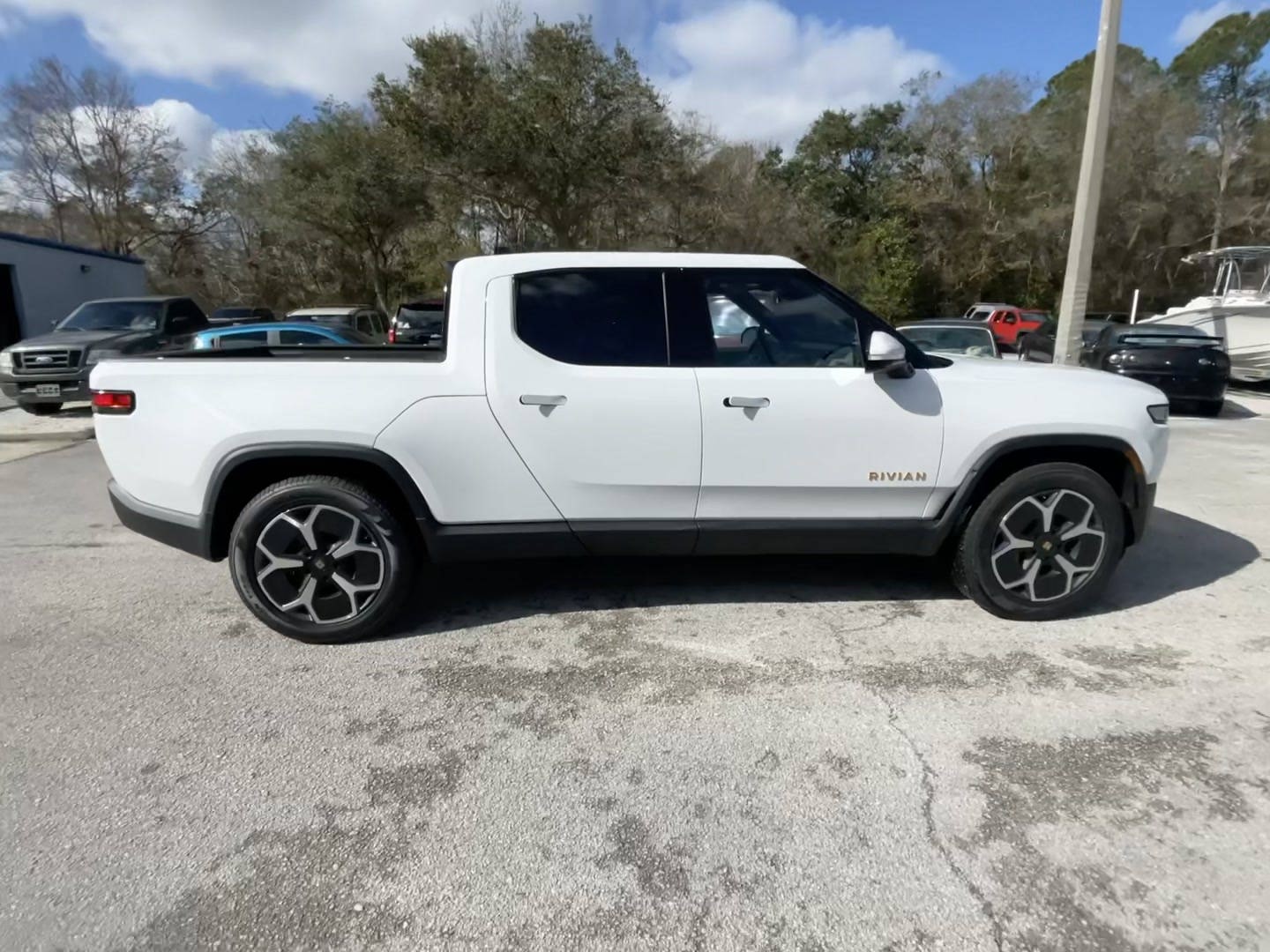 Rivian R1T Adventure Package 2022