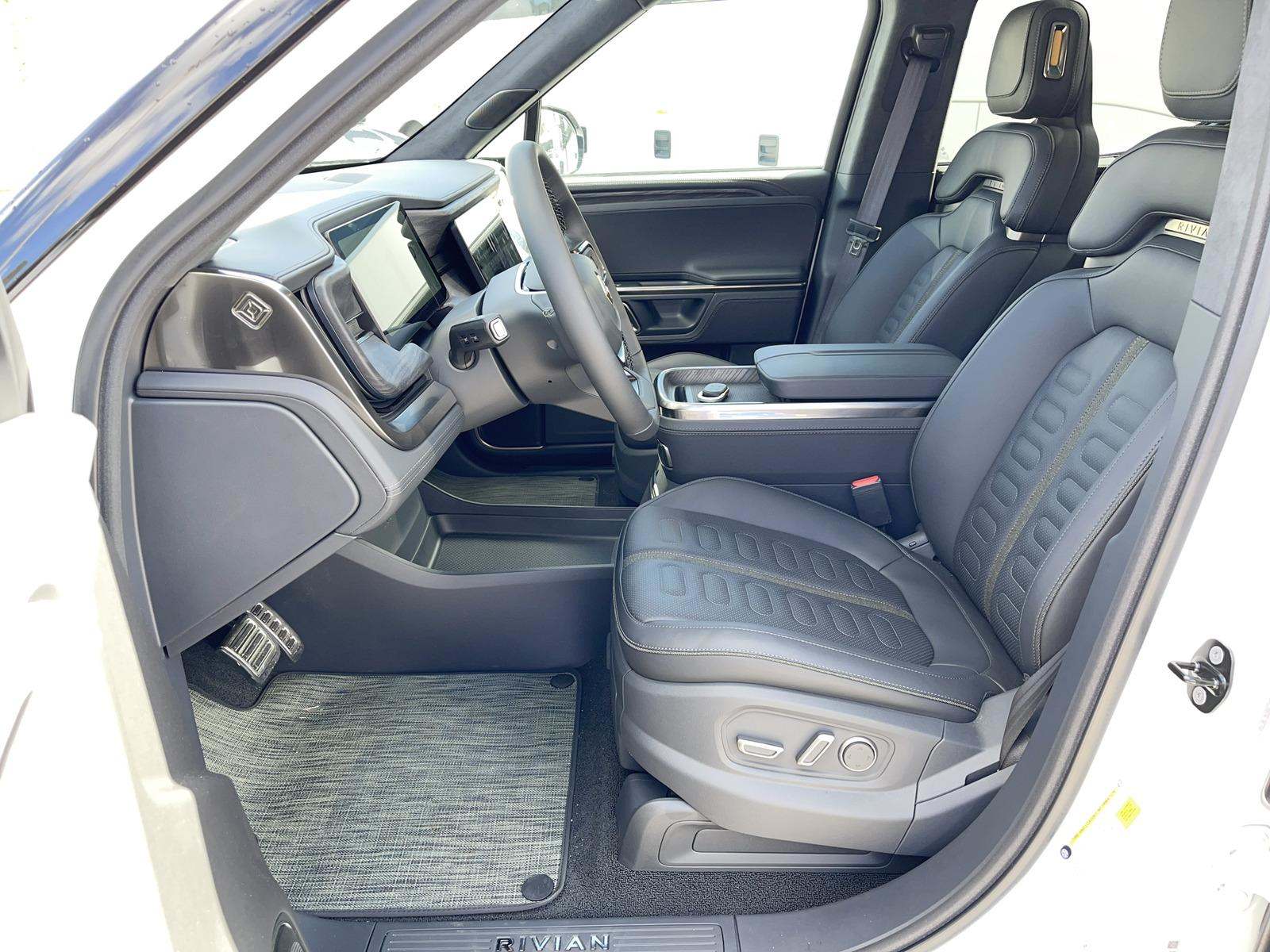 Rivian R1T Adventure Package 2022