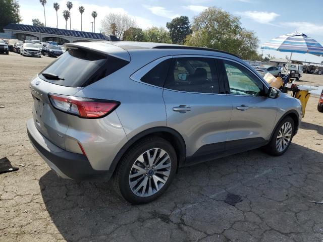 FORD ESCAPE TITANIUM 2022