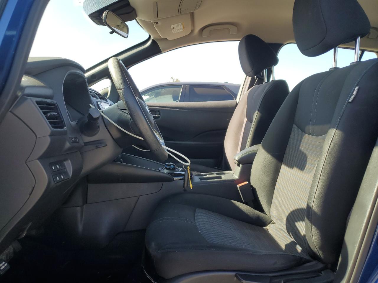 NISSAN LEAF SV 2022