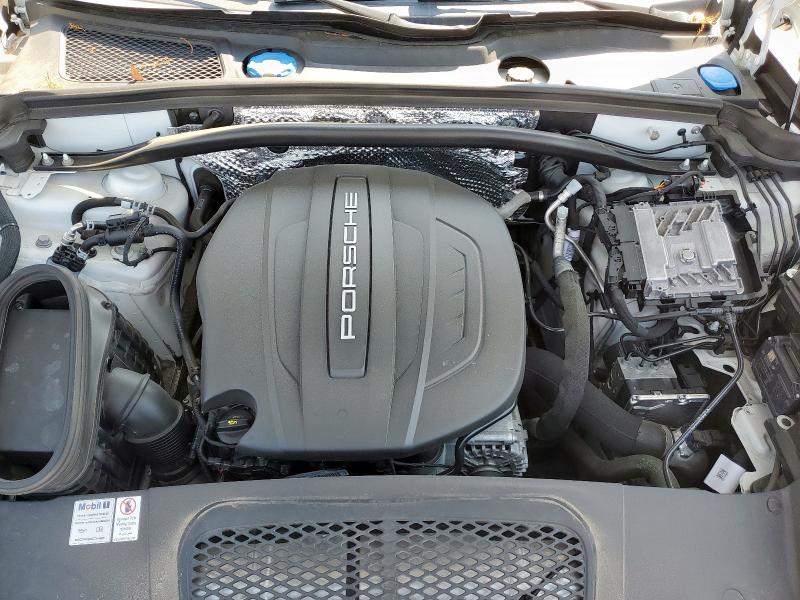 PORSCHE MACAN 2021