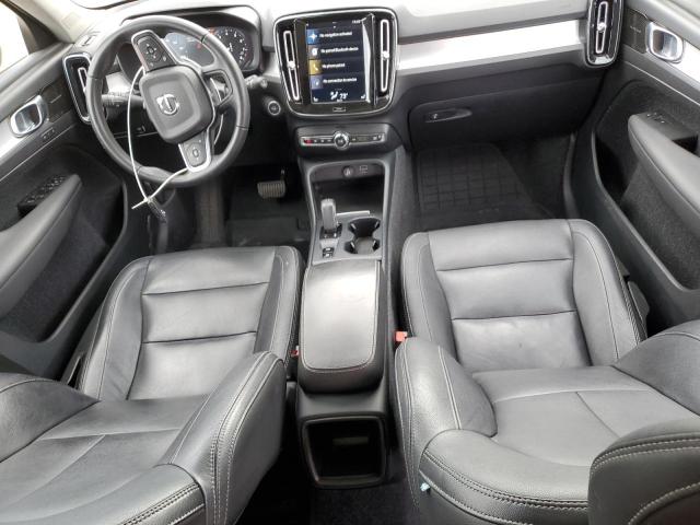 VOLVO XC40 T5 MOMENTUM 2020