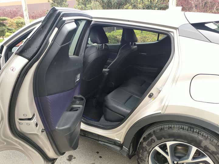 TOYOTA C-HR 2020
