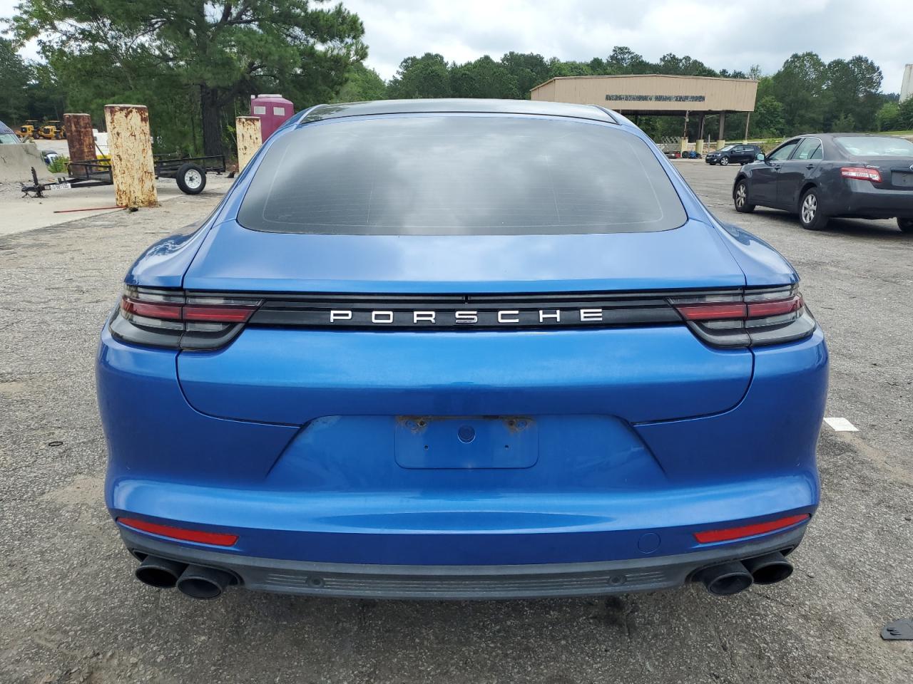 PORSCHE PANAMERA 4 2018