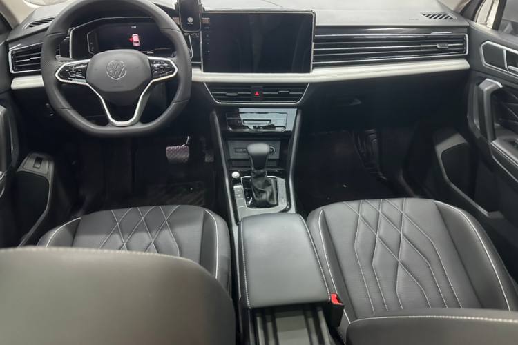 Volkswagen Tiguan L 2022